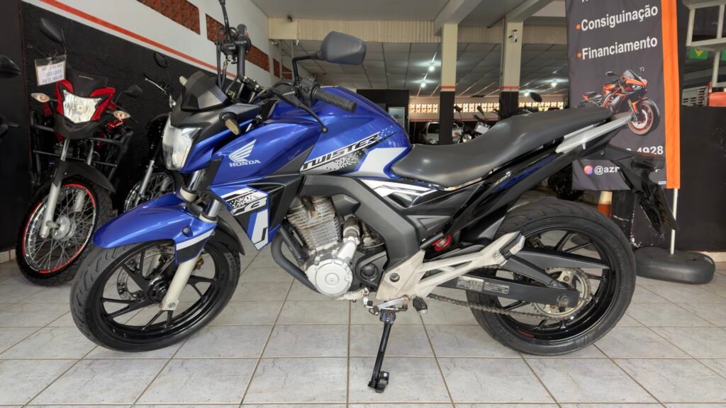 CB-TWISTER-250 ABS